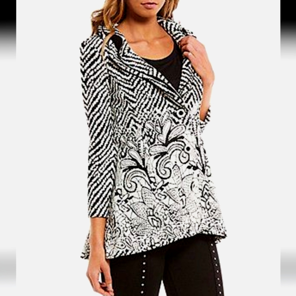 Frank Lyman Black/White Geometric Longsleeve Wired Collar Designer Blazer